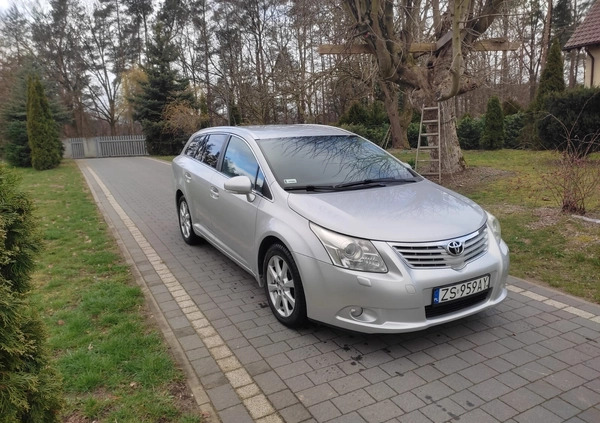 Toyota Avensis cena 25010 przebieg: 266000, rok produkcji 2010 z Maszewo małe 781